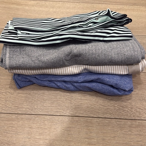 Bundle of 4 lululemon scarves - Picture 2 of 6